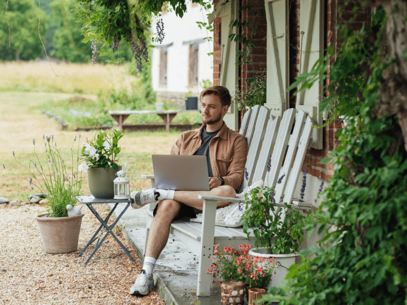 foto werken tijdens vakantie